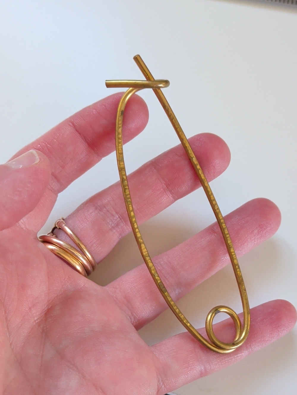 💙4/20 Hammered Brass Scarf / Shawl Pin